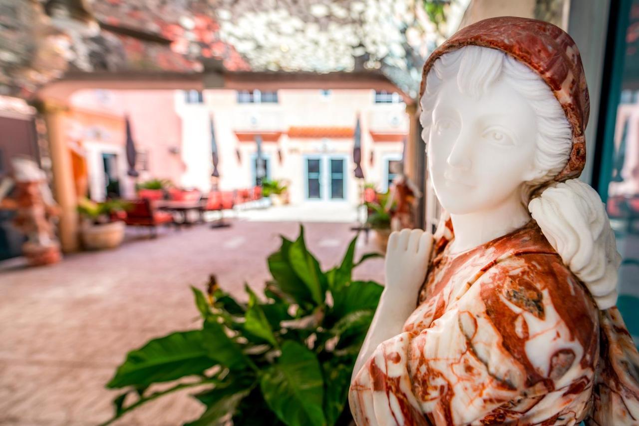 Secret Garden Miami Beach Bagian luar foto